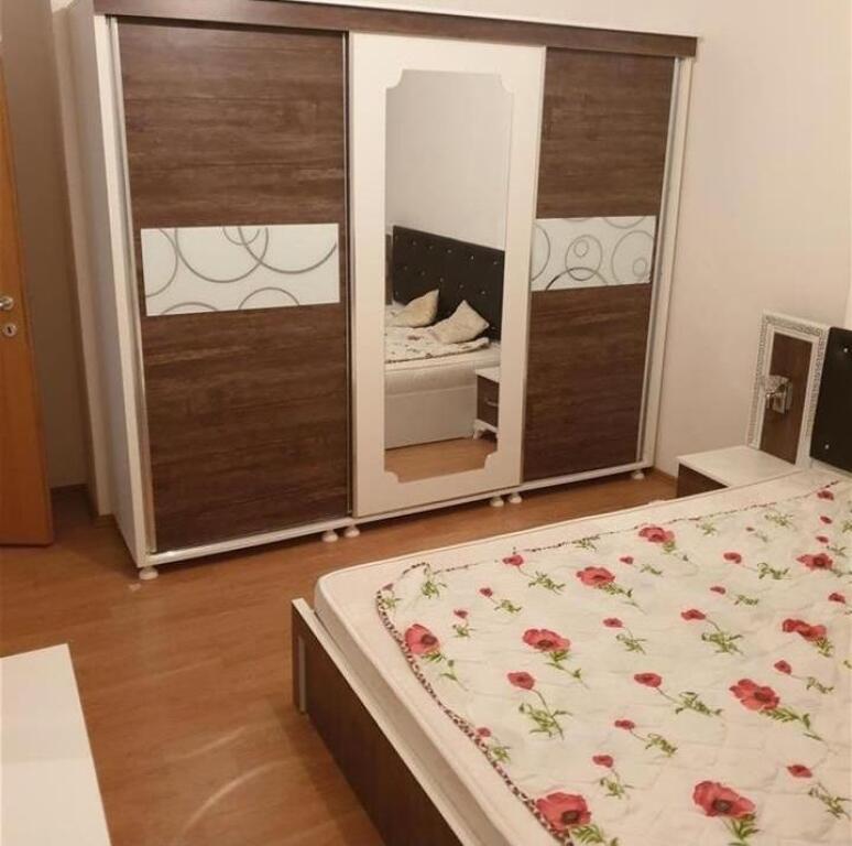 Jepet me qira apartament 1+1 në Laprakë!