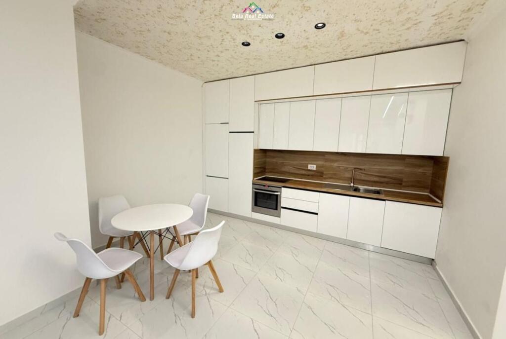 Appartamento in affitto 1+1 a Zogu i Zi (ID B2101417) Tirane