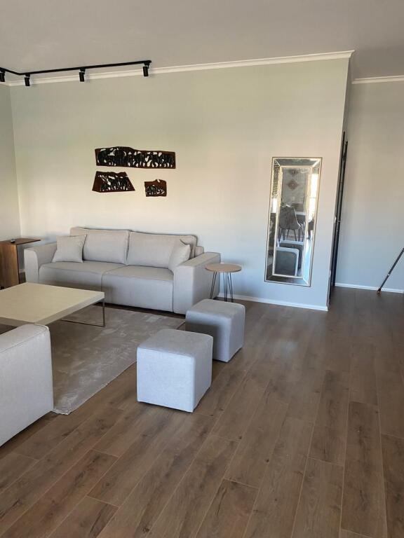 🏡 Apartament për shitje / qira