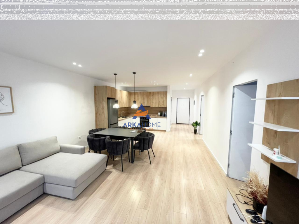 SHITET APARTAMENT 2+1+2+2BALLKONE "TE LIQENI I THATË" 230.000 EURO