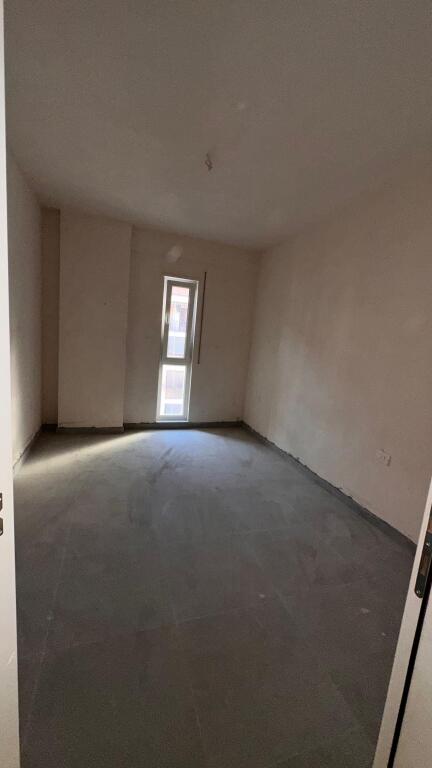 5 Maji Shitet Apartament 2+1+2