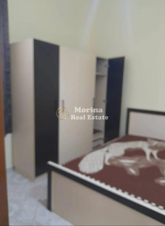 Qera | Shtëpi private 2 + 1 | 21 Dhjetori | 350 €/muaj