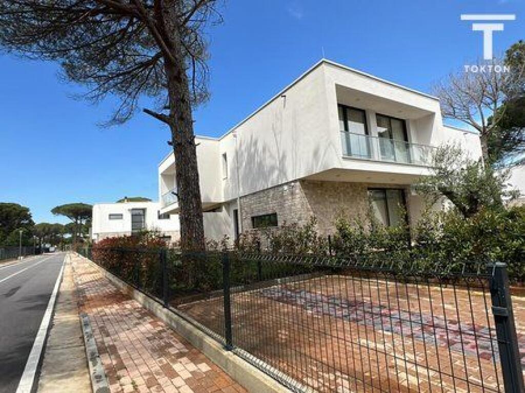 FOR SALE, FOUR-STOREY TERRACED VILLA, "SAN PIETRO RESIDENCES", LALZ BAY