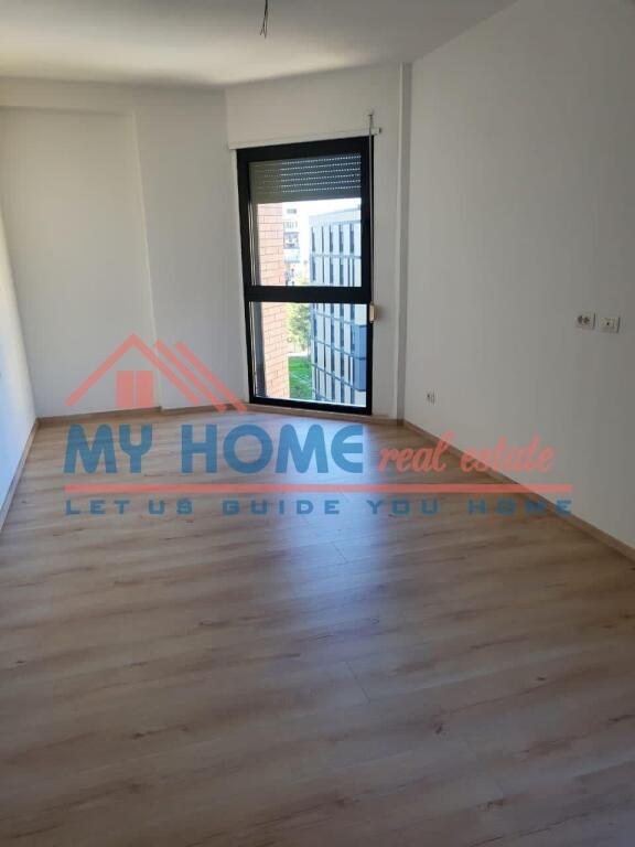 Zyre me Qera te Kompleksi Panorama ne Tirane