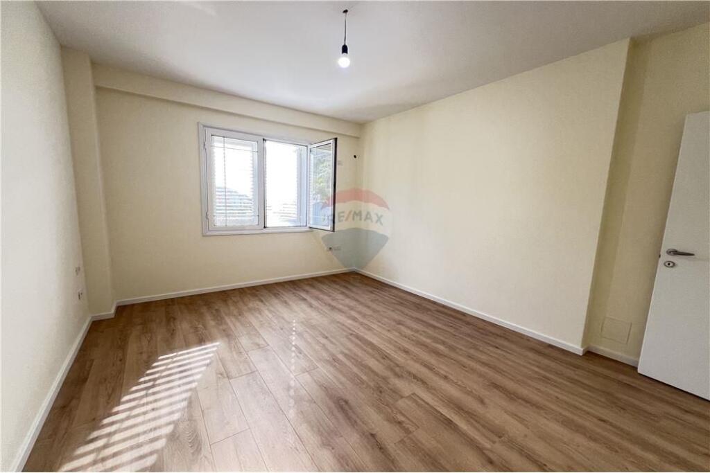 🏡 Apartment 2+1 – For Sale | Lungomare, Vlorë