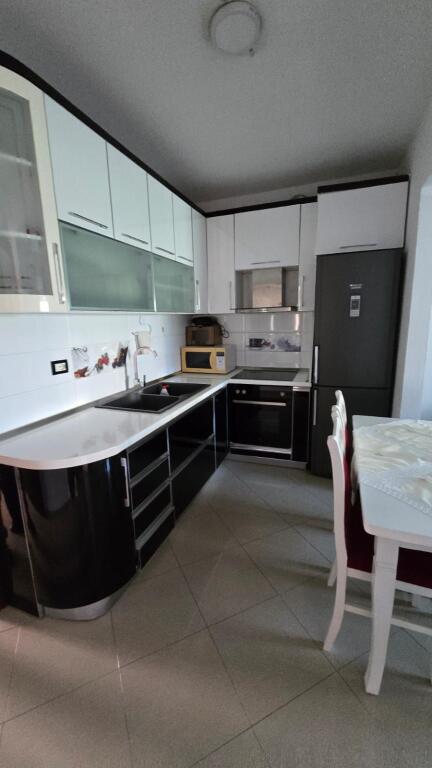 🏡 Apartament 2+1 në Shitje – Vala Park Durres