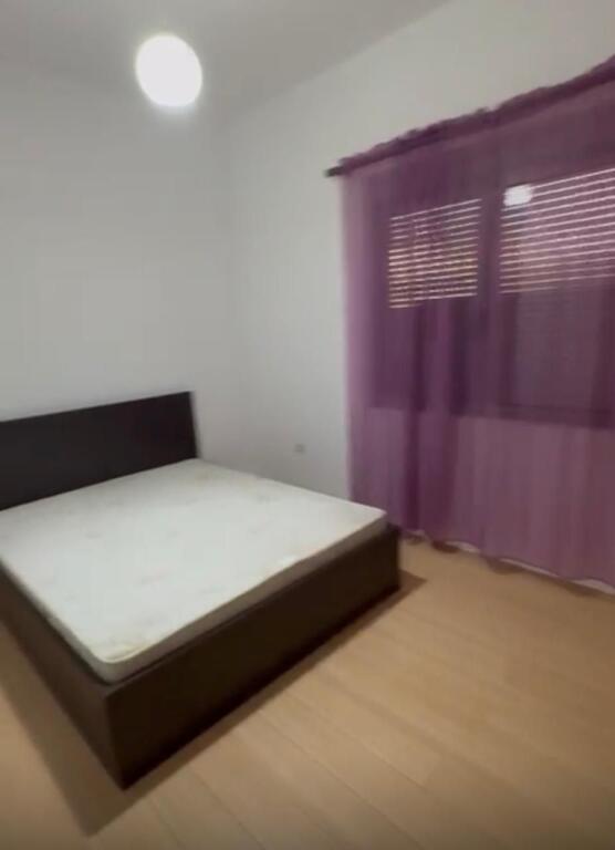 apartament 1+1 me qira tek Liqeni i Thate