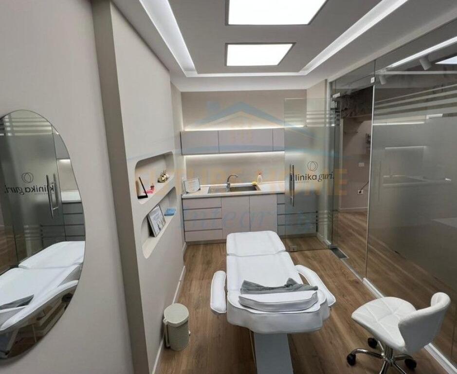 Qera, Ambient Biznesi,Rruga Irfan Tomini, Tiranë.