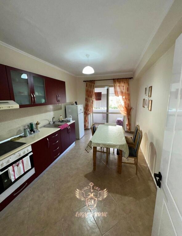 🏡 APPARTAMENTO IN AFFITTO  • 3+1 con 2 balconi, cucina separata + posto auto ☎️ 