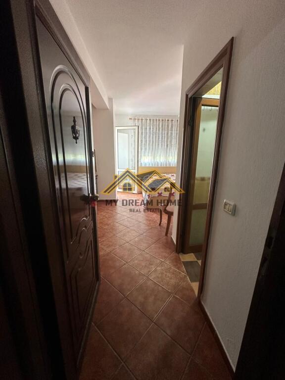 JEPET ME QIRA GARSONIERE NE PLAZH DURRES !