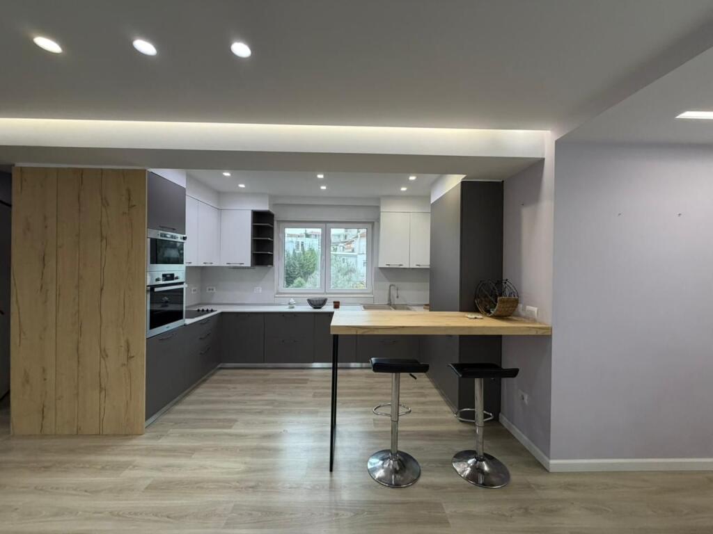 Apartament 3+1+Parking per qira tek Sunrise Residence prane TEG.