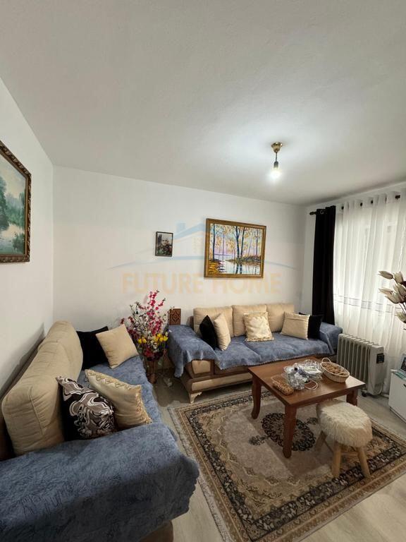 Shitet, Apartament 1+1, Pazari i Ri , Tiranë