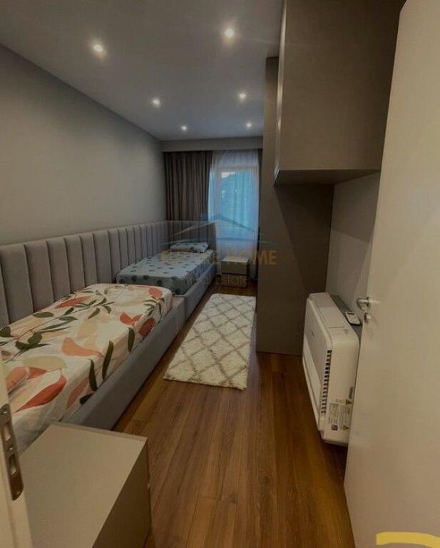 Shitet, Apartament 2+1+2, Kodra e Diellit, Tiranë