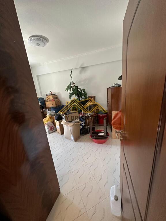SHITET APARTAMENT 2+1 TEK SHESHI PRANVERA DURRES!