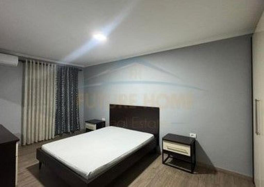Qira, Apartament 2+1, Oxhaku, Tiranë