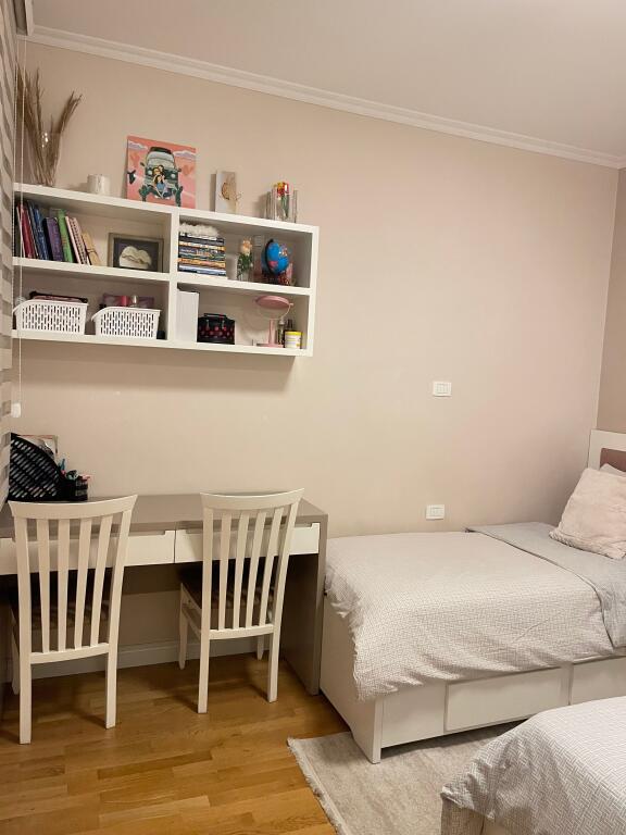 Shitet apartament 3+1+2 Kopshti zologjik