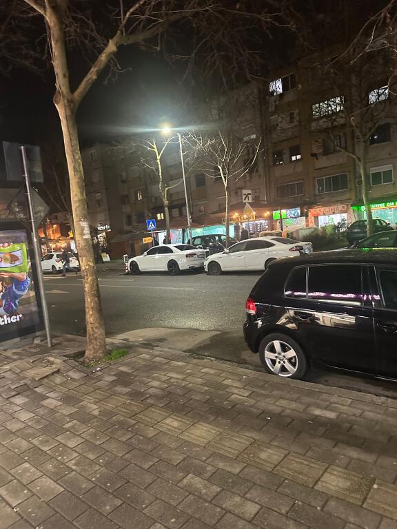 Negozio in affitto sulla strada principale, Scuola Ali Demi,🏷️55.000 Leke