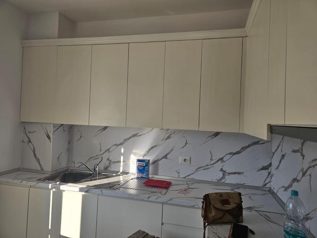 🏘️ Appartamento 2+1 in affitto 📍 Univers City💰 Prezzo: 50.000 lek / mese