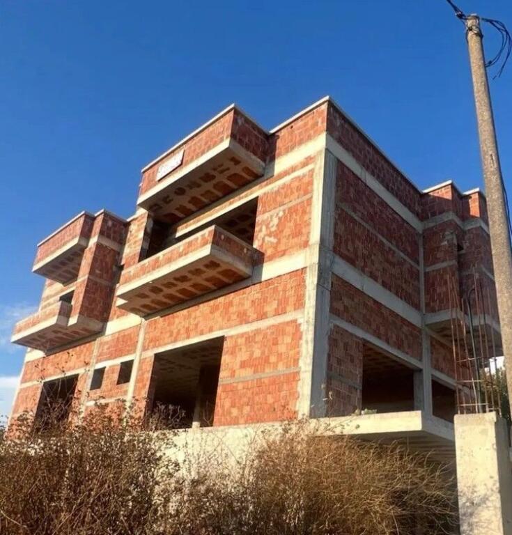 Villa su 3 piani in vendita – Baia di Lalzi