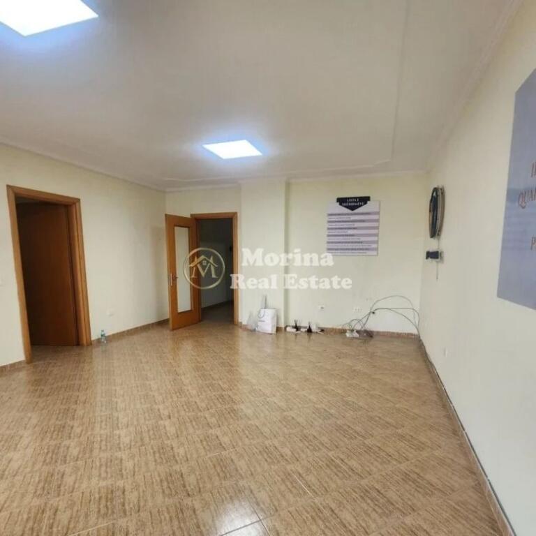 Qera | Ambjent Biznesi | Zogu i Zi | 800 €/muaj