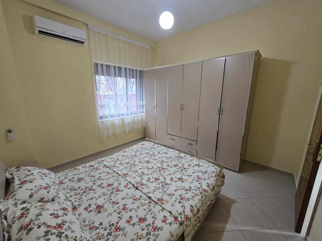 APARTAMENT 1+1 ME QIRA NE VASIL SHANTO, TIRANE