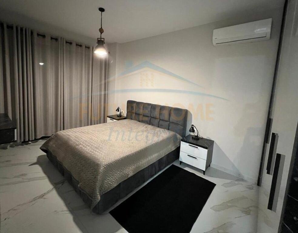 Qera, Apartament 2+1+2, Rruga Xhanfize Keko, Tiranë.!