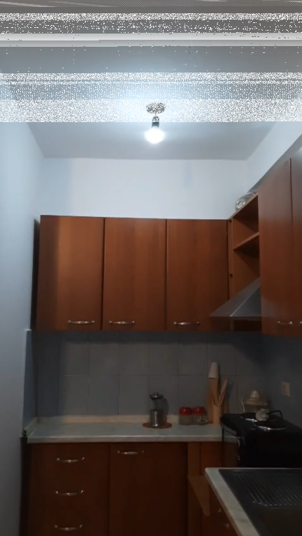 Jepet me qira – Apartament 1+1 në qendër të Tiranës