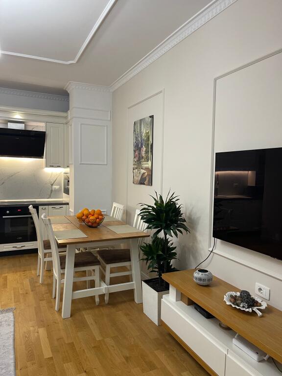 Shitet apartament 3+1+2 Kopshti zologjik