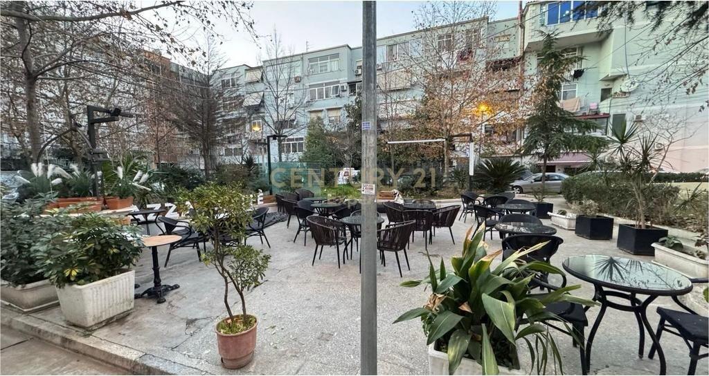 LOCALE COMMERCIALE E ATTIVITÀ DI BAR PIZZERIA IN VENDITA A DON BOSKO!