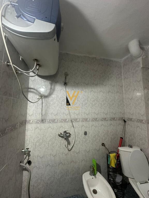 APARTMENT 1+1 FOR RENT AT THE BUILDING WITH ARROW 45,000 LEKE