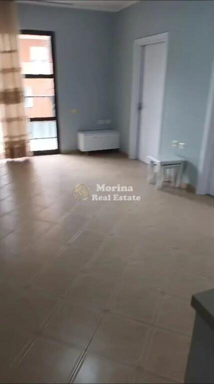 Affitto | Appartamento 2 + 1 | Via 5 Maggio | 400 €/mese