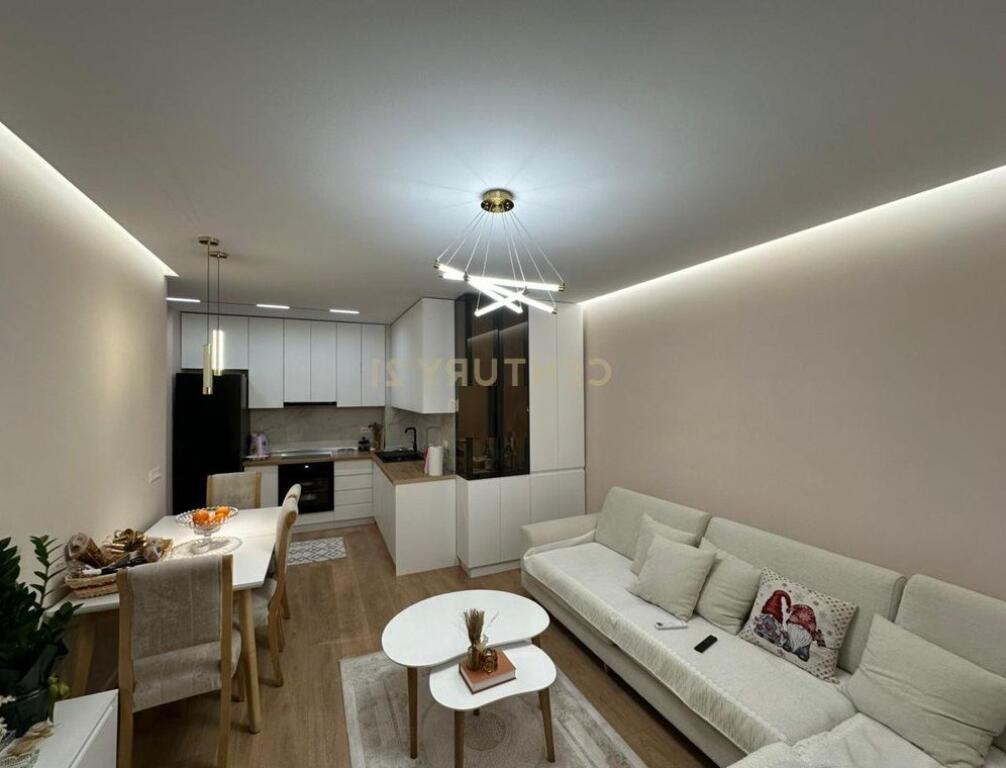 In vendita, Appartamento 1+1+ Posto Auto, Shkozë