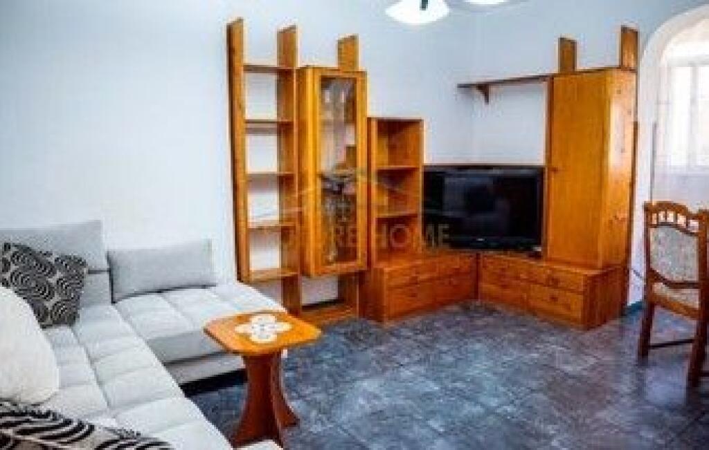 Qera , Apartament 2+1 , Pazari i Ri, Tirane