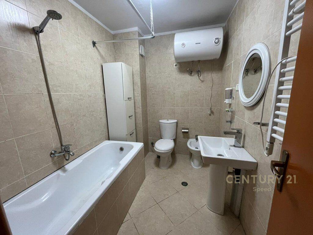 Appartamento 2+1+2 in Affitto vicino al Lago di Tirana!! 900 € /Mese