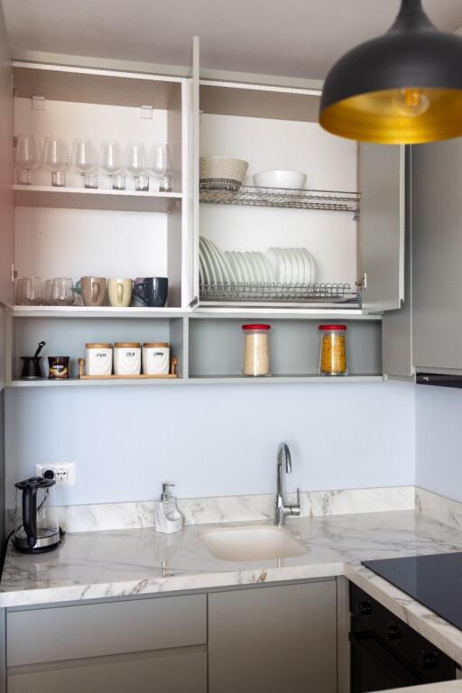 Appartamento 2+1+2 in affitto   Vista mare completa a Currila