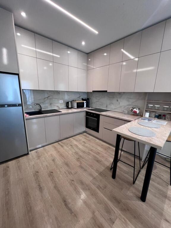 APPARTAMENTO 1+1 IN AFFITTO| MYSLYM SHYRI- vicino a Rruga e Kavajës