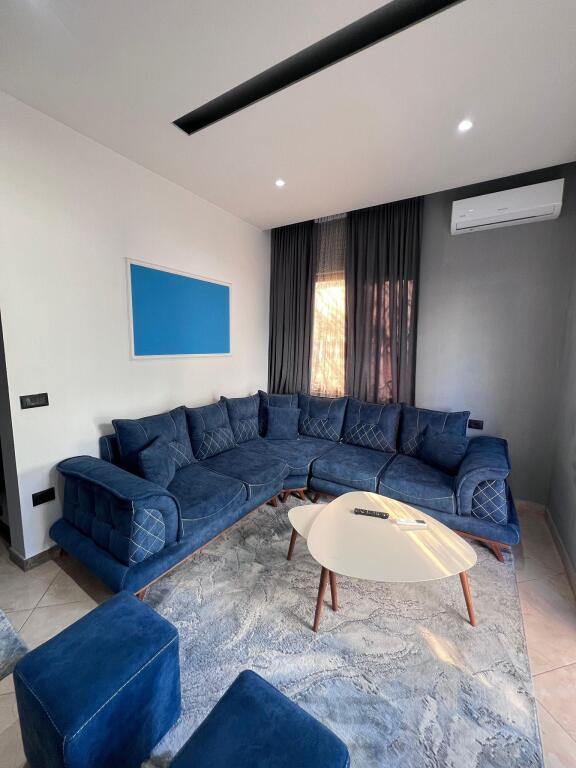 Vile Me Qera 3+1 tek Kthesa e Kamezes (ID BV22558) Tirane