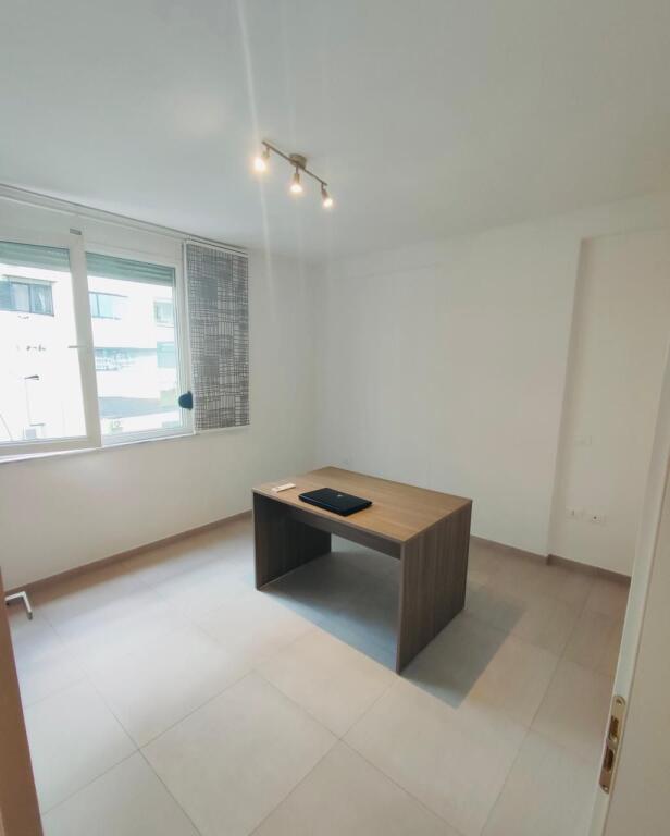 🏡 Jepet me qira apartament – Myslym Shyri