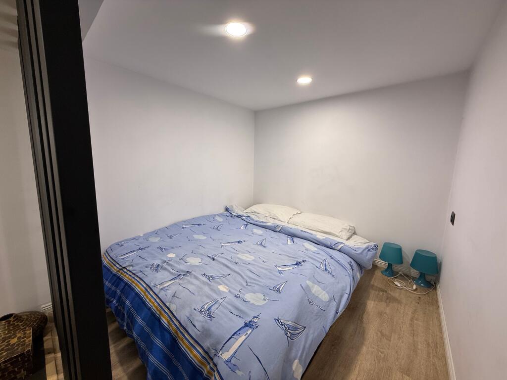 📣 MONOLOCALE IN AFFITTO (Papafingo) 📍 Mercato Elettrico, Vicino a Pedonale 💶 45.000 Leke/Mese ✨  