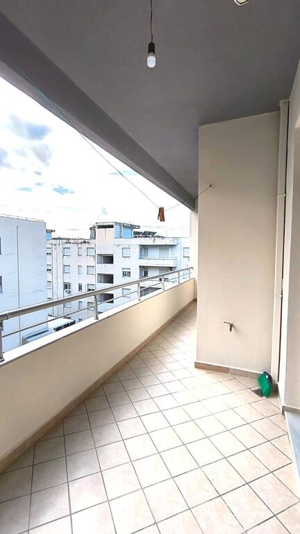 Apartament shume i madhe ne Lungomare