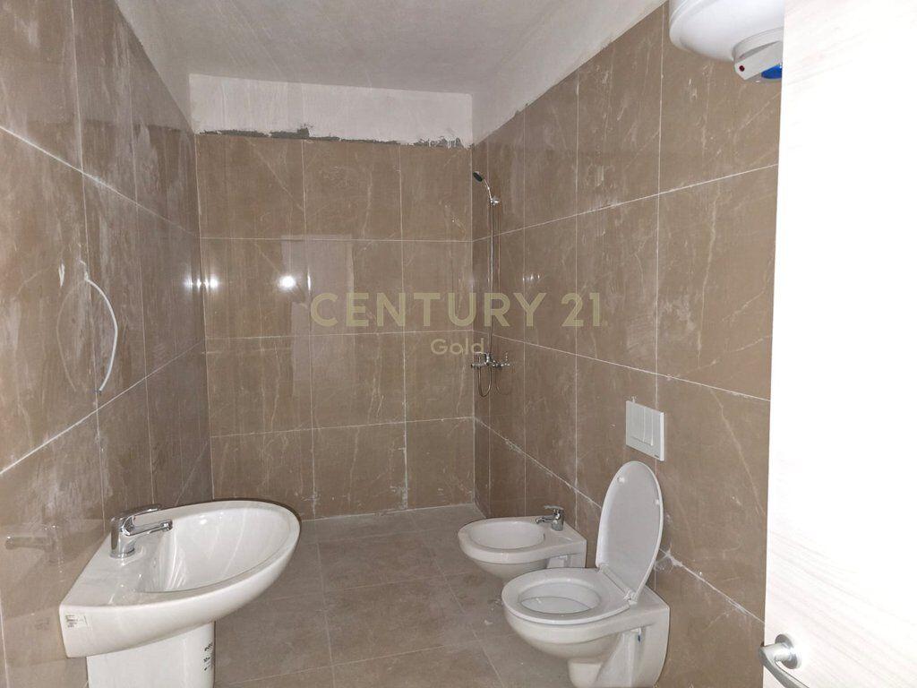 Apartament 1+1 per shitje tek Kompleksi E-88, Laprake