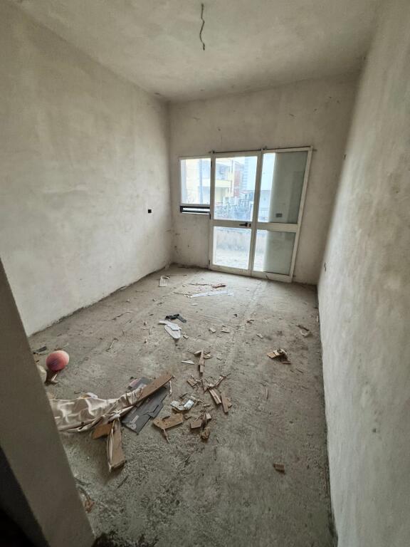 🏡 VENDESI PRIVATA SU DUE PIANI IN VENDITA – KODRA E PRIFTIT