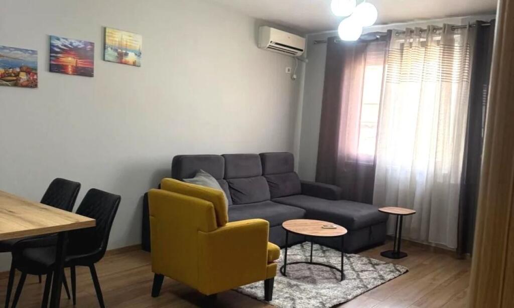 Apartament me qera 1+1 21-Dhjetori,Magneti