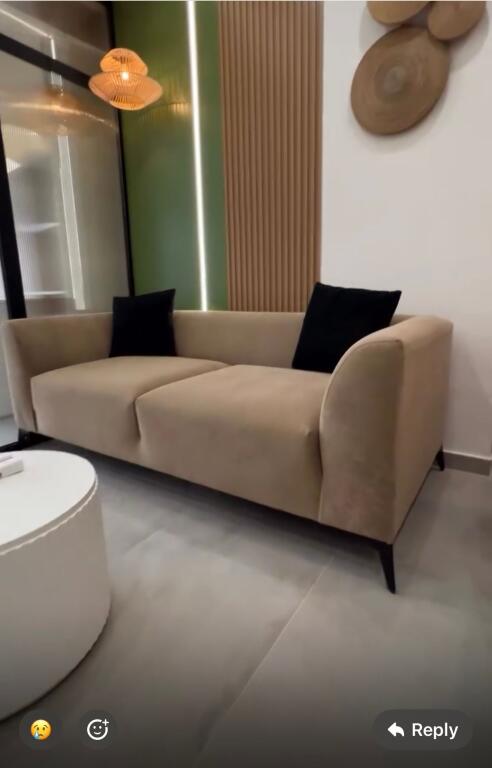 2+1,i mobiluar luks,pallatet e 88 ne laprake,800 me parkim