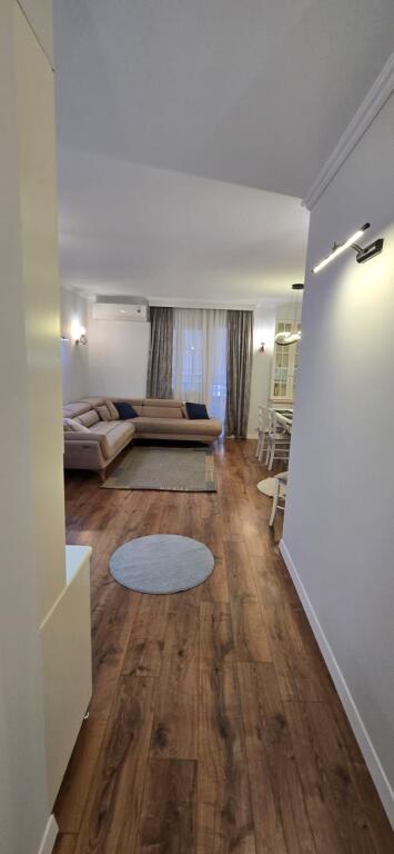 Apartament modern 3+1+2 me qera,  