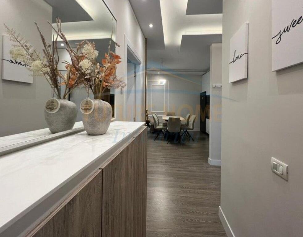 Rent, Apartment 2+1+2, Rose Garden, Tirana.