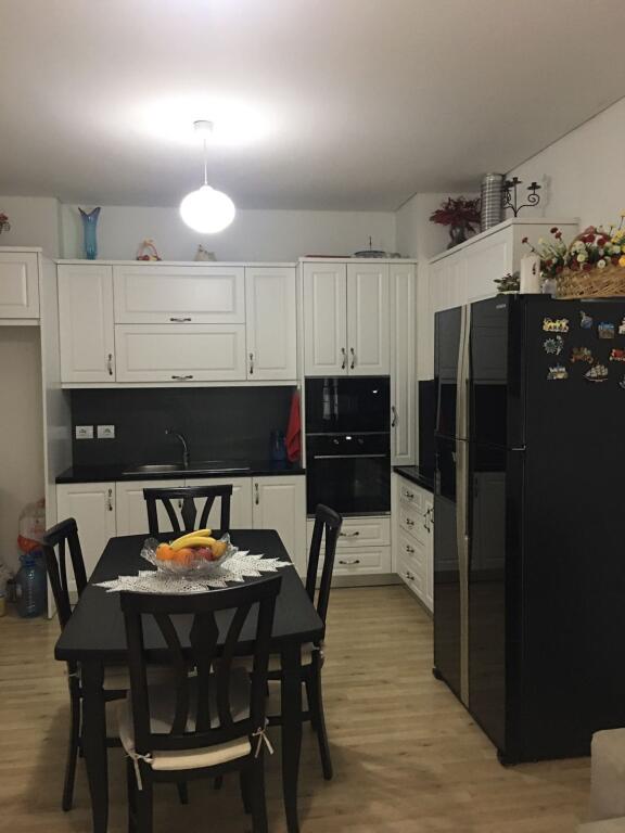 Jepet Me Qera Apartament 2+1+2 Tualete +1 Ballkon