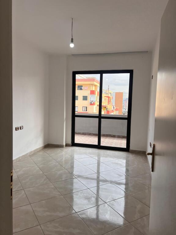 In Affitto Appartamento 2+1+2 Bagni + 1 Balcone