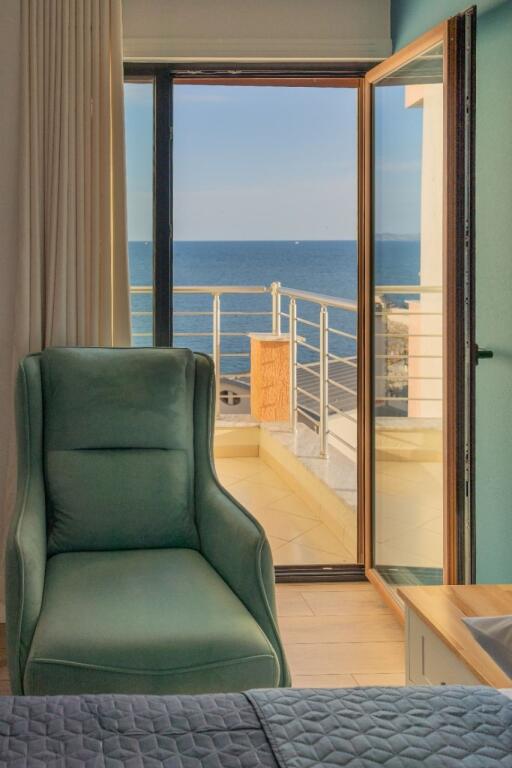 Appartamento 2+1+2 in affitto   Vista mare completa a Currila