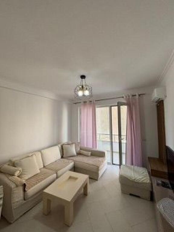 Apartament 2+1 I mobiluar Te Kodra diellit 500€